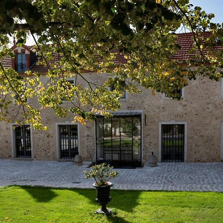 Le Clocher De La Duchesse Bonnelles Exterior photo